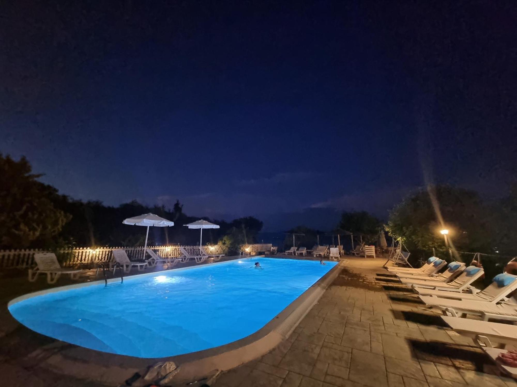 Blue Waves Corfu Apart otel Kávos Dış mekan fotoğraf
